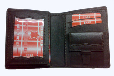 10% OFF on PE Men Casual, Formal Brown Genuine Leather Wallet(8 Card Slots)