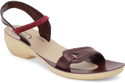 Paragon Women Maroon Sandals