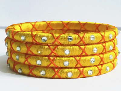 Deepthi Fabric, Plastic Bangle Set(Pack of 4)