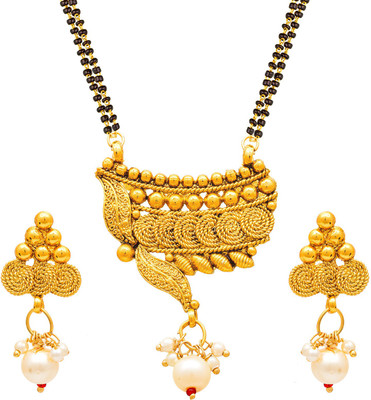 AADITA Metal, Alloy Gold-plated Gold, Black, White Jewellery Set(Pack of 1)
