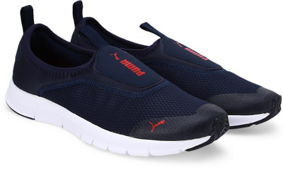 PUMA Woodstock Slip On IDP Walking Shoes For Men(Blue)