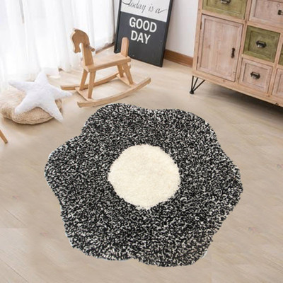KALYAN GLOBAL Black, White Polyester Carpet(2 ft,  X 2 ft, Circle)