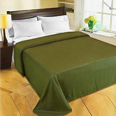 The Home Talk Solid Single Fleece Blanket for  AC Room(Polyester, Green)