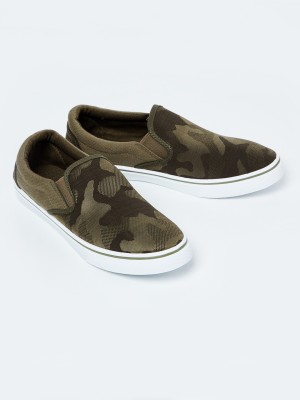 Fame Forever by Lifestyle Boys Slip on Sneakers(Dark Green, 8-9 Years)