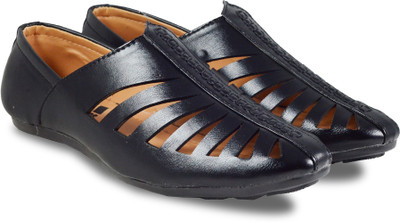 VON HUETTE Jutis For Men(Black , 7)