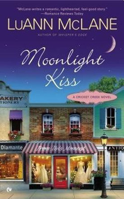 Moonlight Kiss(English, Paperback, McLane LuAnn)
