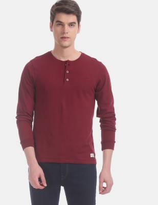 FLYING MACHINE Solid Men Henley Neck Red T-Shirt