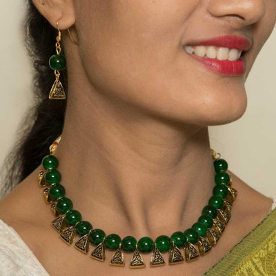 Riwaaz Collection Alloy Gold-plated Green Jewellery Set(Pack of 1)