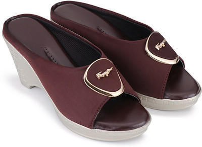 Clouter hub Women Bellies(Brown, Silver , 6)