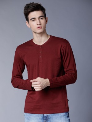 HIGHLANDER Solid Men Round Neck Maroon T-Shirt