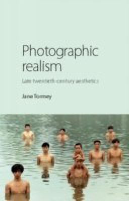 Photographic Realism(English, Hardcover, Tormey Jane)