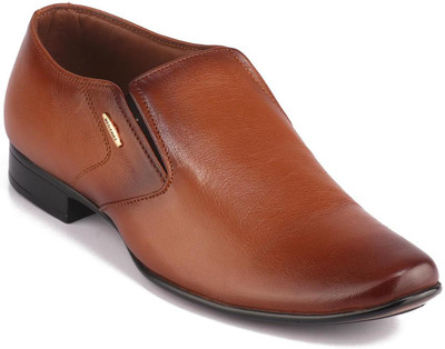 RED CHIEF Slip On For Men(Tan , 9)
