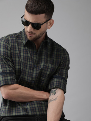 Roadster Men Checkered Casual Dark Blue Shirt