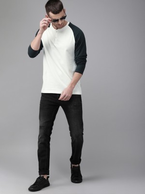 Roadster Solid Men Henley Neck White T-Shirt