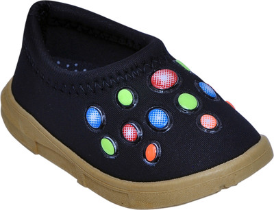 J0YJ0 Boys Slip on Loafers(Black, 2 - 2.5 years)