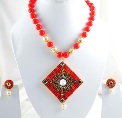 RR Jeweller Brass Gold-plated Red Jewellery Set(Pack of 1)