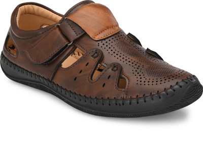 BUCIK Men Brown Sandals