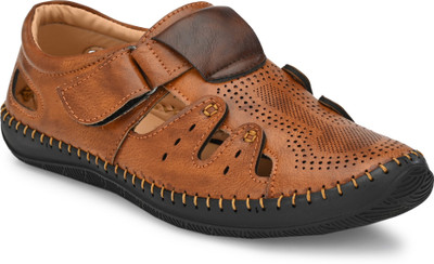 BUCIK Men Tan Sandals