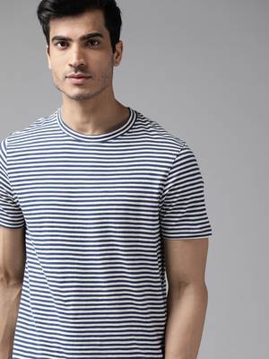 Roadster Striped Men Round Neck Dark Blue T-Shirt