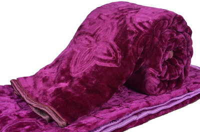 AUBORON Self Design Double Quilt for  Heavy Winter(Woollen Blend, Wine)