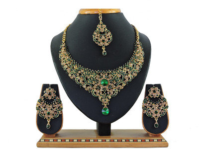 VATSALYA creation Alloy Gold-plated Green Jewellery Set(Pack of 1)
