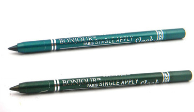 

Bonjour Paris Single Apply Glazed Green-Leaf Green Kajal 22(Glazed Green, Leaf Green, 2.4 g)