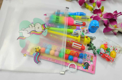 Tera13 plastic plastic unicorn folder(Set Of 1, transparent)