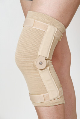 NIPM SURGICAL 4 Way Knee Cap Hinged(Beige)-Medium Knee Support
