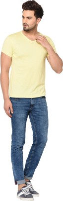 Tivy Solid Men V Neck Yellow T-Shirt