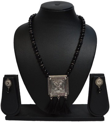 Sandhya Designer Studio Stone Black Jewellery Set(Pack of 1)
