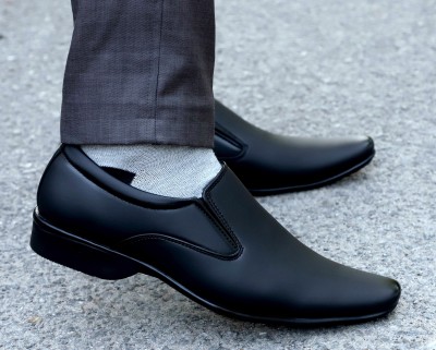 Aaeshu Men & Boys Stylish & Atractive black Color office formal shoe Slip On For Men(Black)