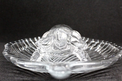 SWISS WONDER Decorative Showpiece  -  6 cm(Ceramic, Clear)