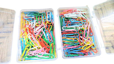 STALLION ENTERPRISES Stallion Clip Series Medium High Quality Wire Iron Material With Plastic Wrapping on it. Paper Clips(Set of 200, Red, Yellow, White, Green, Blue)