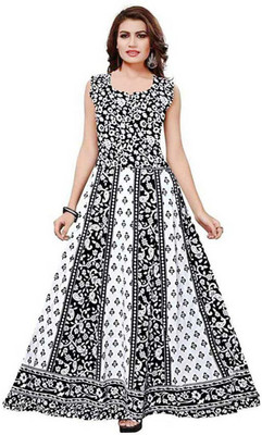 Shree Disha Flared/A-line Gown(Black, White)