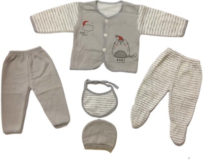 Cute Collection Baby Boys & Baby Girls Casual Sweater Bib, Cap, Pant(Grey)