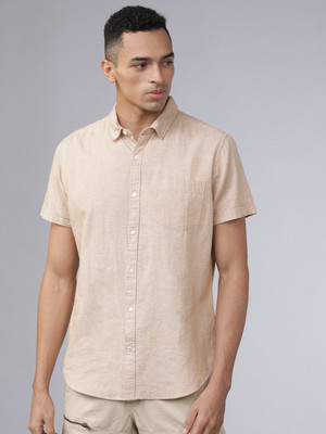 HIGHLANDER Men Solid Casual Beige Shirt