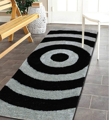 Divine Homes Black Polyester Runner(2 ft,  X 5 ft, Rectangle)
