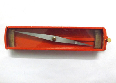 Antiquity TROUGH MAGNETIC COMPASS FULL BRASS WITH WOODEN CASE Drafting Compass Set(Number of 1)