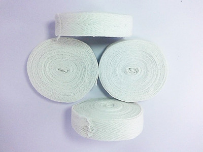 Crafto White Thread(40 m Pack of4)