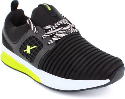 25% OFF on SPARX Men SM-610 Black Neon 