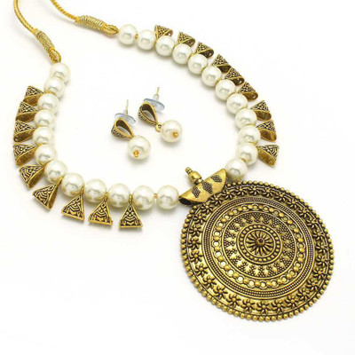 Foxy Trend Alloy Brass White Jewellery Set(Pack of 1)