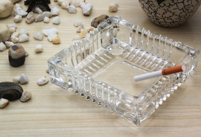 Leplion Crystal Smoking Ash Tray For Home Decor, Living Room, Office, Cafe, Hotel Table Clear Glass Ashtray