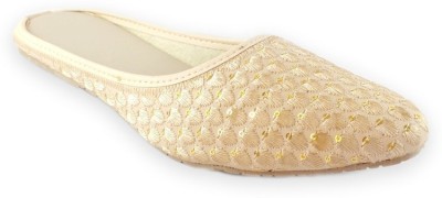 Gloire New Stylish Woven Rajasthani Girls Ethnic Mule For Women(Off White , 4)