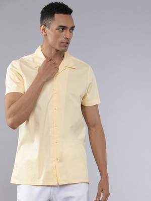 HIGHLANDER Men Solid Casual Yellow Shirt