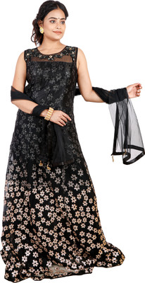 DRESSED UP DIVAS Flared/A-line Gown(Black)