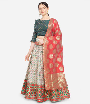 PURVAJA Self Design, Printed Semi Stitched Lehenga & Crop Top(Dark Green, Beige, Red)