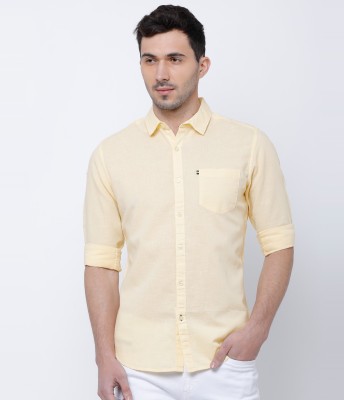 HIGHLANDER Men Solid Casual Yellow Shirt