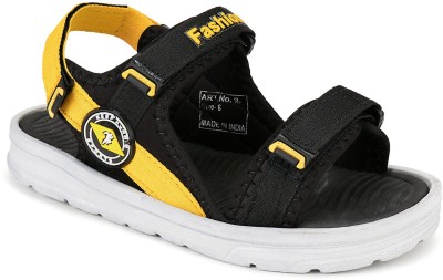 SHOEFLY Men Sandals(Yellow, Black , 10)