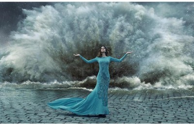 Artzfolio 80.772 cm Alluring Elegant Lady Over The Sand & Water Storm Peel & Stick Vinyl Wall Sticker 31.8inch x 20inch (80.7cms x 50.8cms) Self Adhesive Sticker(Pack of 1)