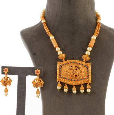 Tinera Trends Brass Gold-plated Gold, Green, Red Jewellery Set(Pack of 1)